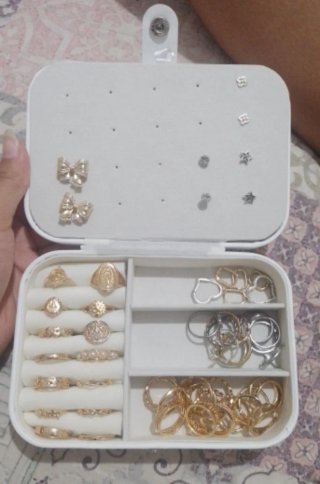 Pequeño joyero blanco cuero sintético