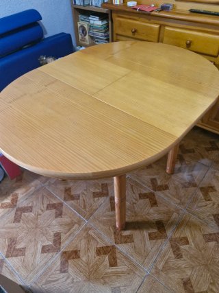 Mesa de comedor extensible de madera