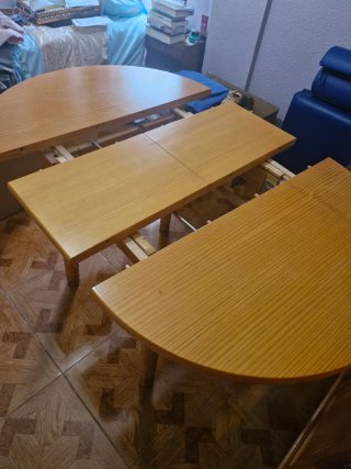 Mesa de comedor extensible de madera