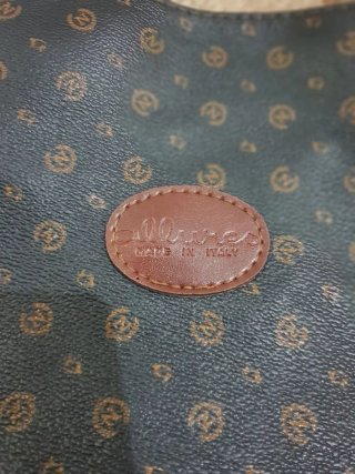 Bolso de mano italiano de cuero
