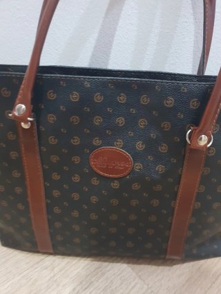 Bolso de mano italiano de cuero