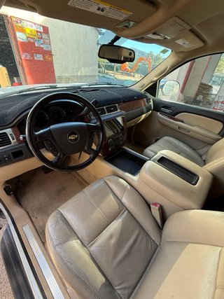 Chevrolet Suburban Blanca