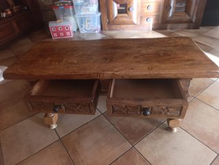 Mesa de centro de madera rústica