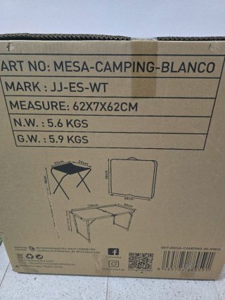 Mesa Plegable Blanca con 4 Sillas