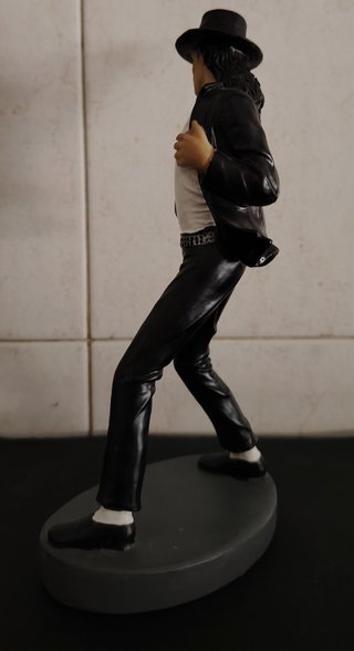 Statuina Michael Jackson 18 cm