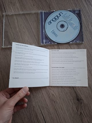 CD "Anggun" di Anggun