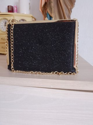 Bolso de fiesta negro y dorado