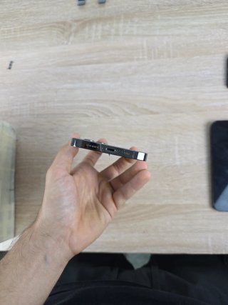 Cahsis iPhone 13 Pro