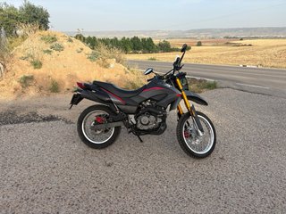 Moto Nikeway Enduro 125cc Negra/Gris