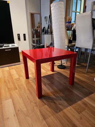 Mesa roja decoración