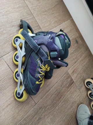 Patines Oxelo Morados y Amarillos