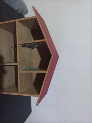 Casita de muñecas de madera