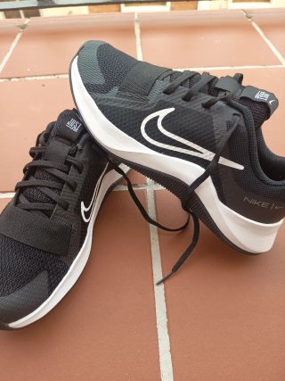Zapatillas Nike Negras y Blancas