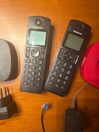 Teléfono Panasonic TX-TGCA30EX Negro y Rojo