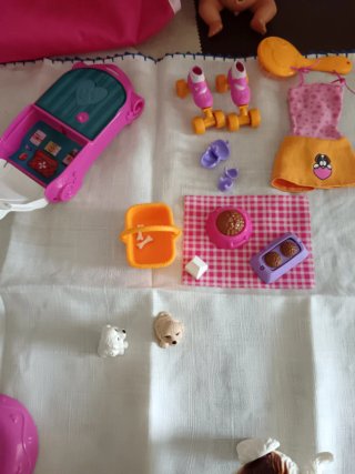 Juguetes Barbie: Picnic, Tiovivo y Perro
