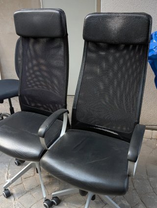 Sillas de oficina negras (4 unidades)