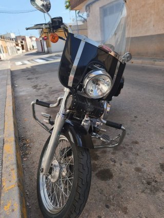 Harley Davidson Dyna Super Glide Negra