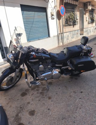 Harley Davidson Dyna Super Glide Negra