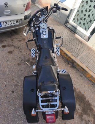 Harley Davidson Dyna Super Glide Negra