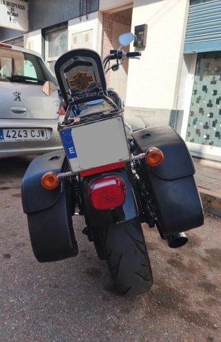 Harley Davidson Dyna Super Glide Negra