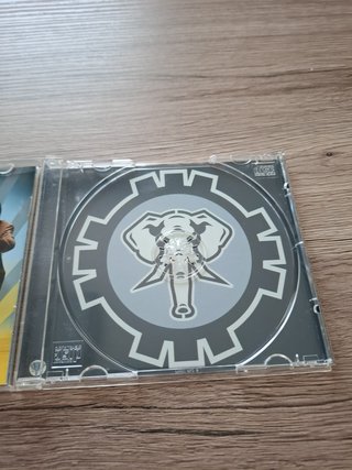 CD "Elephunk" dei The Black Eyed Peas