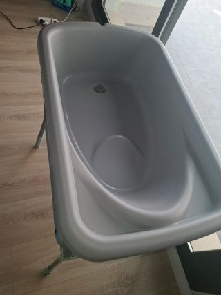 Bañera para bebé con soporte