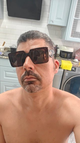Gafas de sol Prada negras muy poco uso