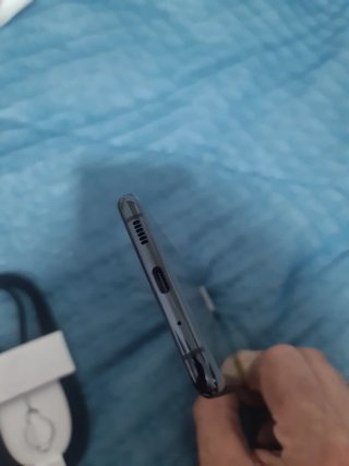Samsung Galaxy S20+ in nero e grigio spaziale