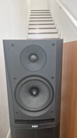 Pareja Altavoces B&W DM305