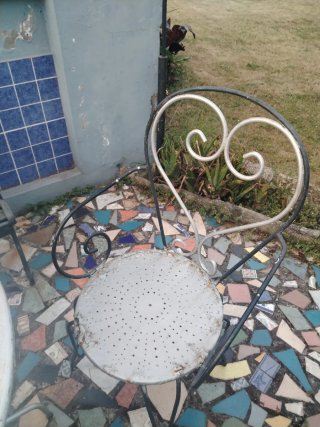 Conjunto mesa, 2 sillas y banco para restaurar