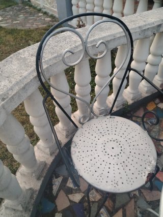 Conjunto mesa, 2 sillas y banco para restaurar
