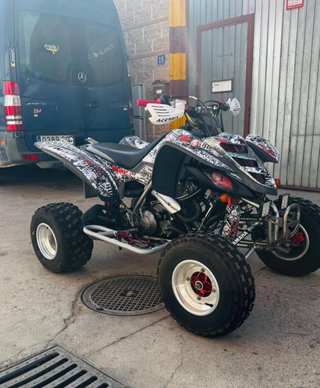 QUAD YAMAHA RAPTOR 660R .