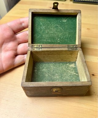 Caja Antigua Madera Escudo esmaltado FC Barcelona