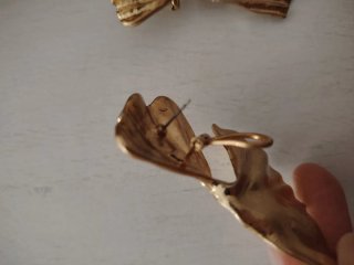 Pendientes dorados diseño hoja