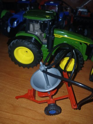 Abonadora Vicon 1:32