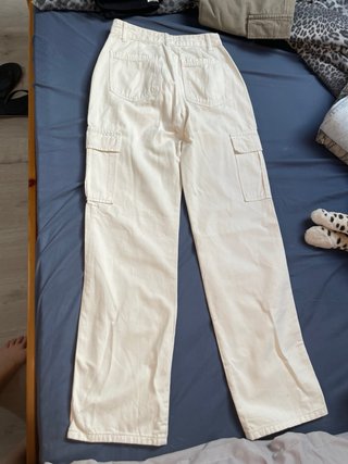Pantalones cargo blancos