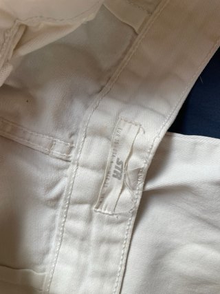 Pantalones cargo blancos