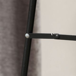 Specchio a Figura Intera con Cornice Ondulata in V
