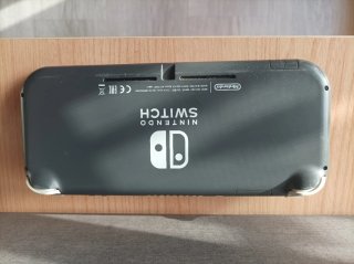Nintendo Switch Lite Gris - ¡Ideal vacaciones!