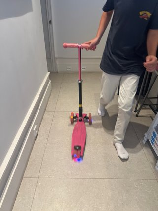Patinete 3 Ruedas Niña Rosa con luces