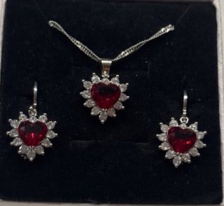 Conjunto Plata Corazón Rojo y Circonitas