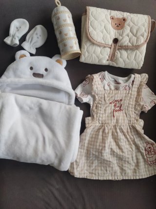 Lote Ropa y Accesorios Bebé Oso