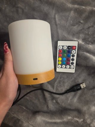 Lampada LED comodino multicolor con telecomando