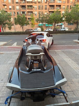 Moto de agua Yamaha VX 1100 Deluxe 3 pax  110 CV