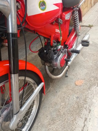 Derbi Antorcha Roja y Blanca
