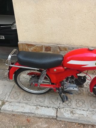 Derbi Antorcha Roja y Blanca