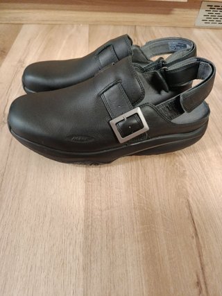 Zuecos MBT Negro Talla 42