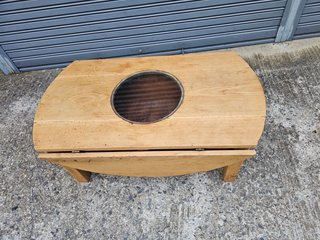 Mesa redonda de madera maciza