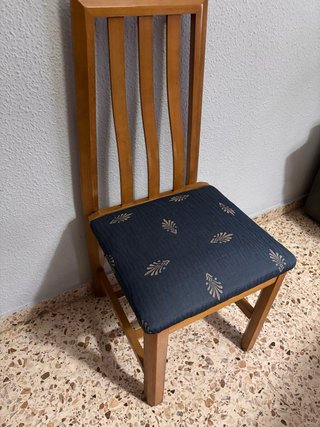 Mesa redonda madera y 6 sillas