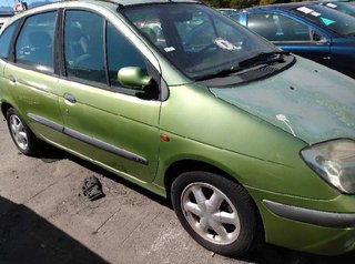 Faro antiniebla renault 411725 2615500q03 megane